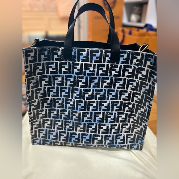 Fendi Handbags - FENDI SHOPPER Tote